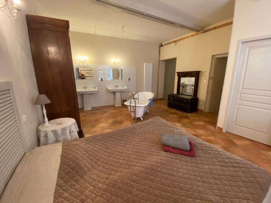 Maison à SAINTE-ALVERE