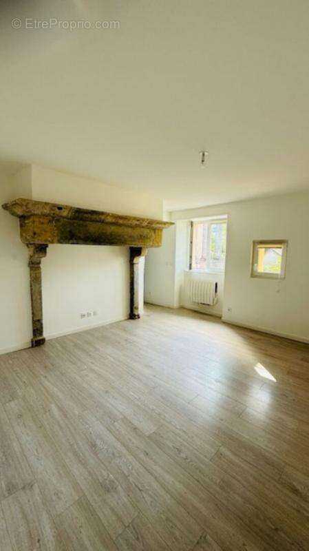 Appartement à AUXON-DESSUS