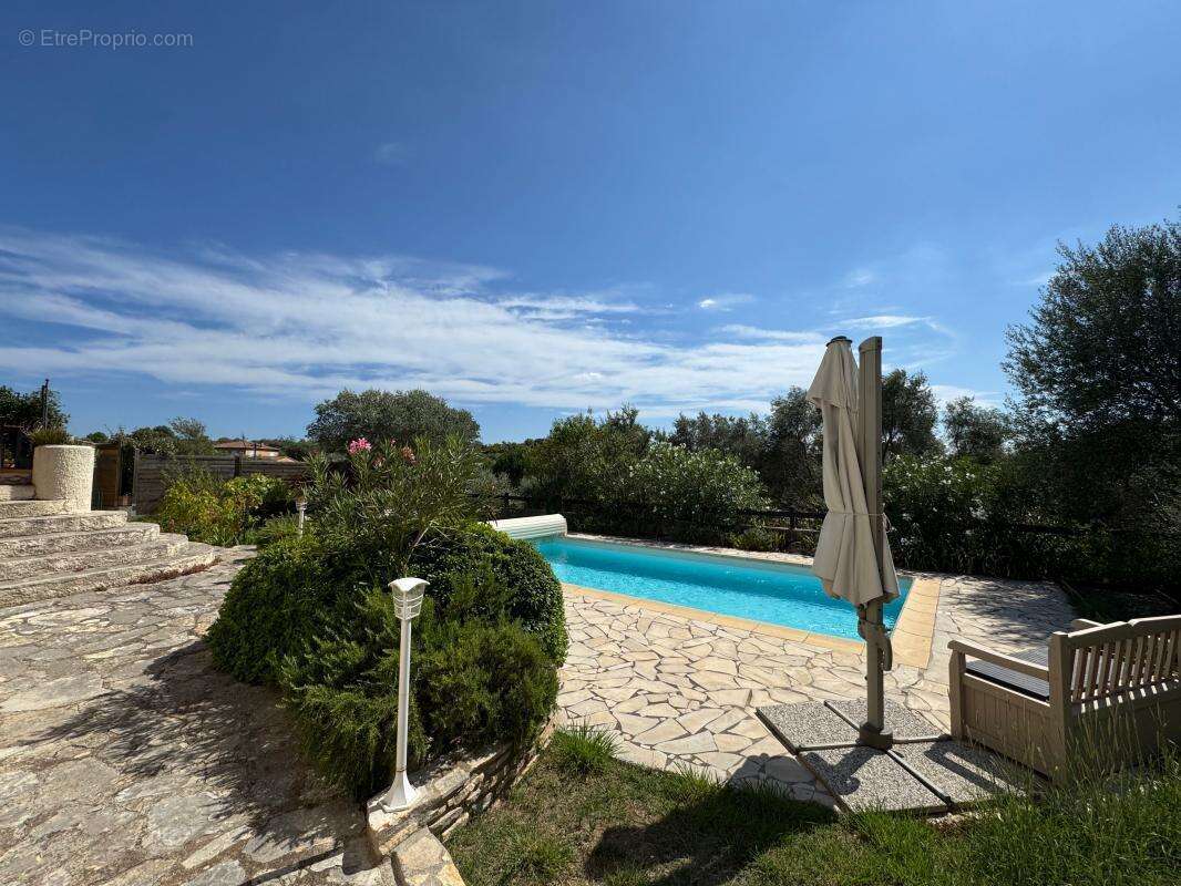 Maison à CASTELNAU-DE-GUERS