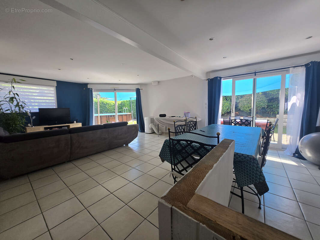 Maison à COISE-SAINT-JEAN-PIED-GAUTHIER