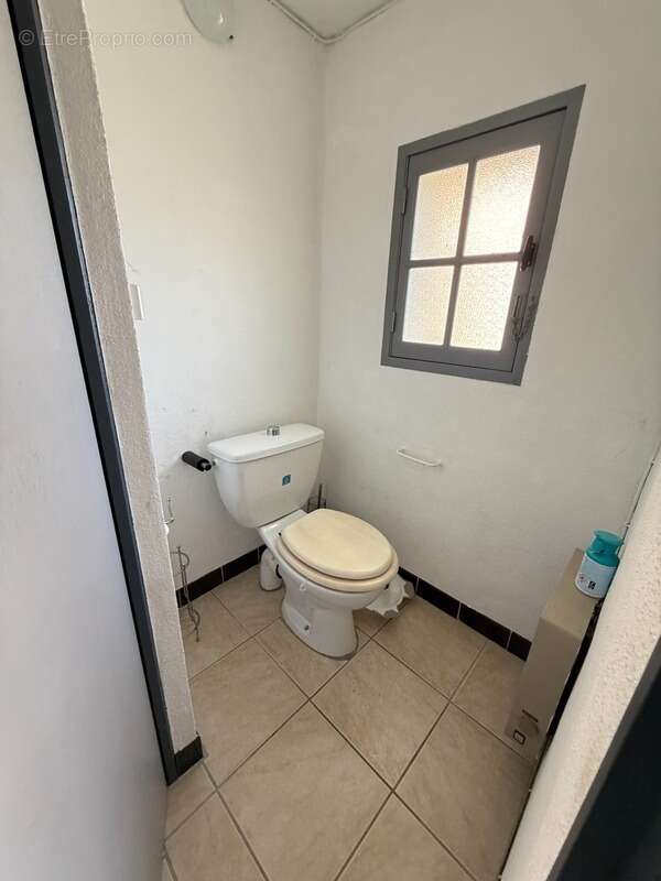 Maison à LE BOURG-D'HEM