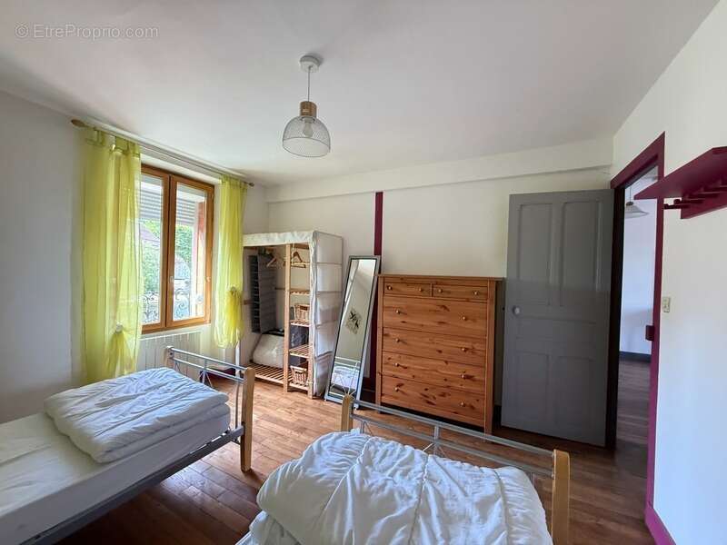 Maison à LE BOURG-D'HEM