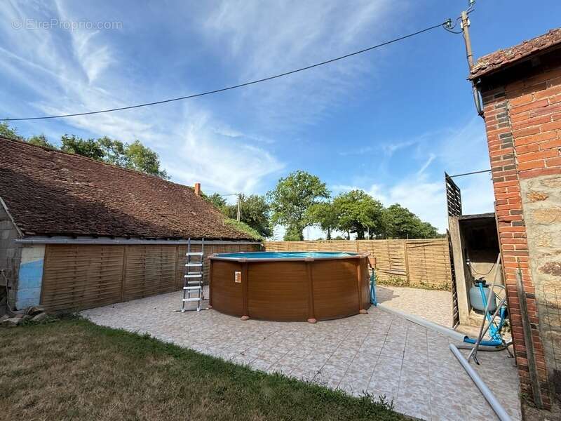 Maison à LE BOURG-D'HEM