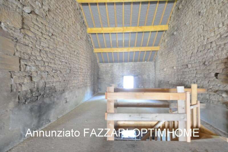 Appartement à STENAY