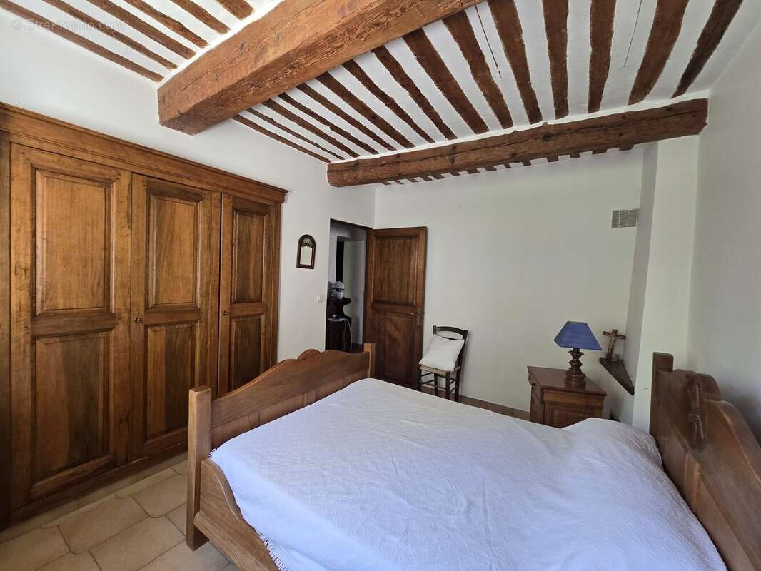 Chambre premier niveau - Maison à BEDARRIDES