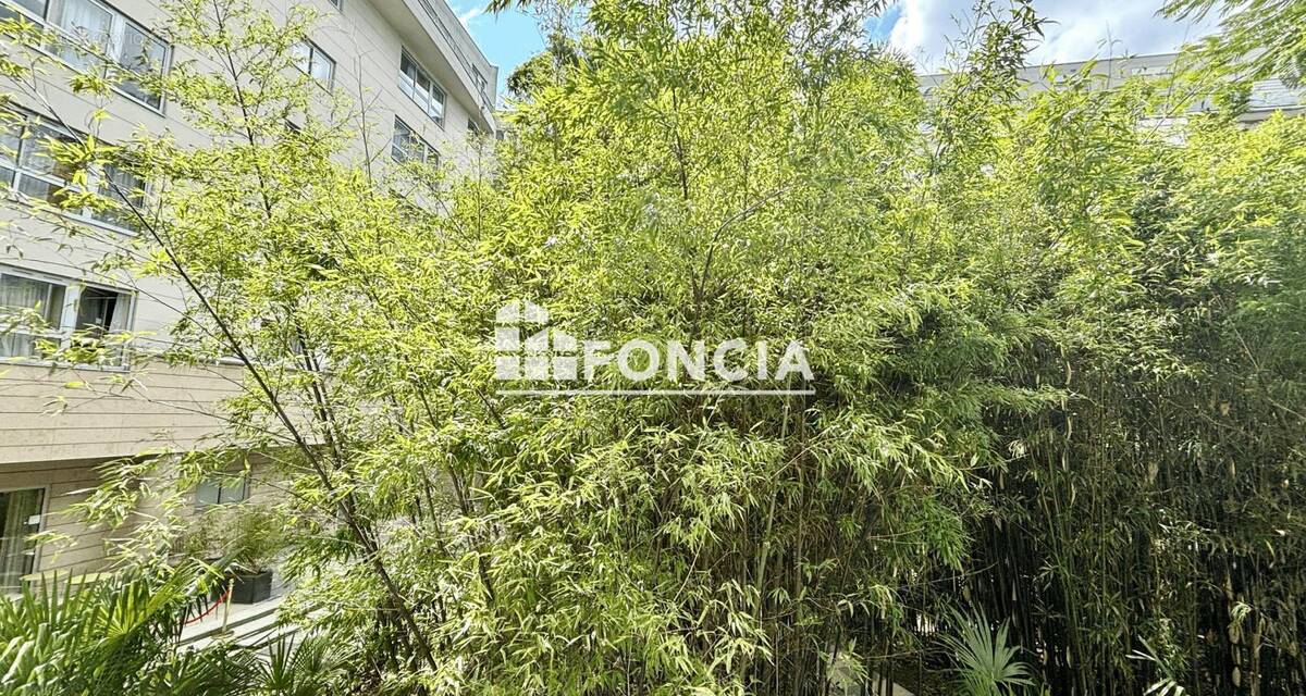 Appartement à PARIS-14E