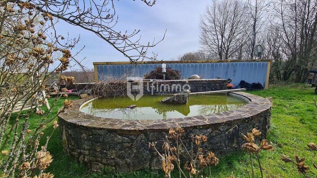 Terrain à SAINT-BOMER-LES-FORGES