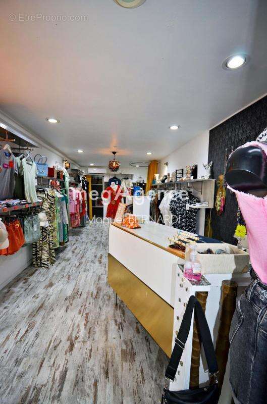 Commerce à SAINT-FRANCOIS