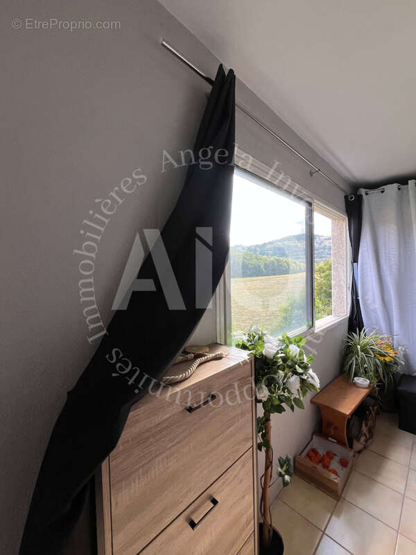 Appartement à PONTCHARRA-SUR-TURDINE