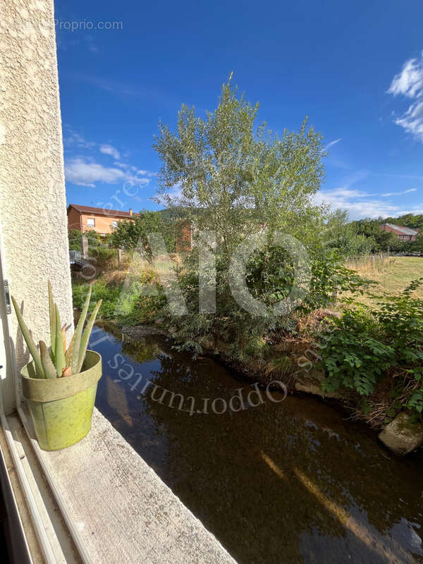Appartement à PONTCHARRA-SUR-TURDINE