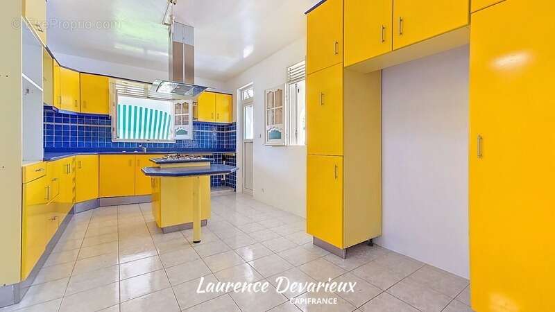 Maison à CAPESTERRE-BELLE-EAU