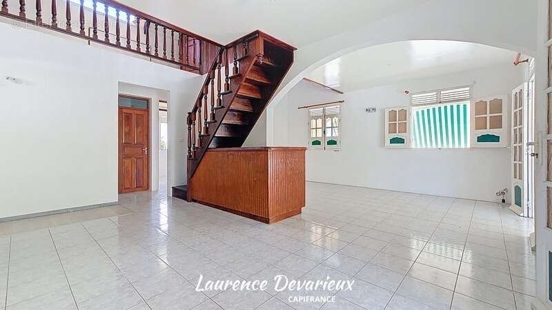 Maison à CAPESTERRE-BELLE-EAU