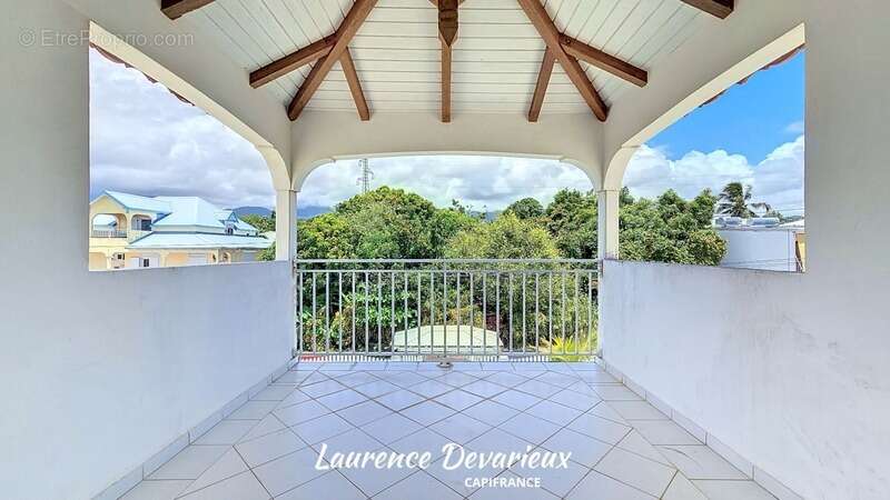 Maison à CAPESTERRE-BELLE-EAU