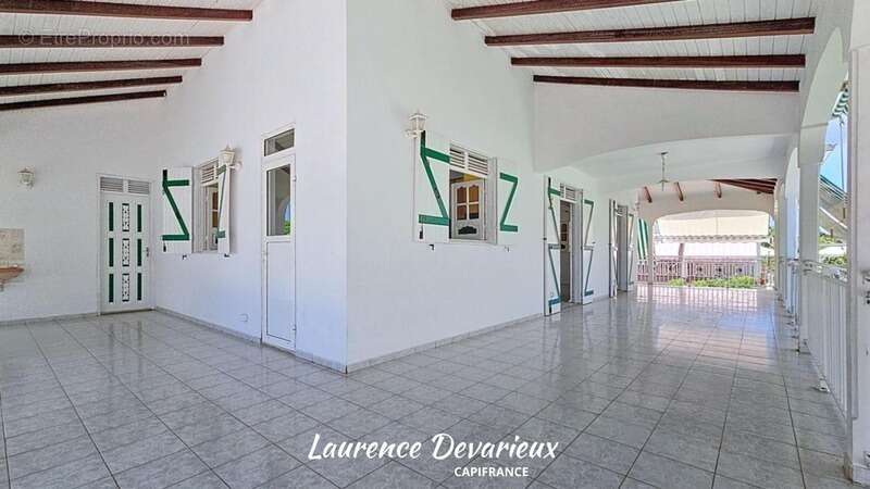 Maison à CAPESTERRE-BELLE-EAU