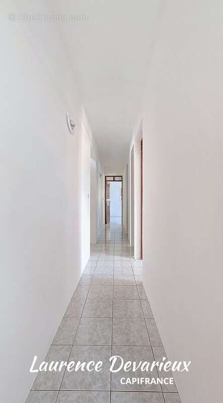 Maison à CAPESTERRE-BELLE-EAU