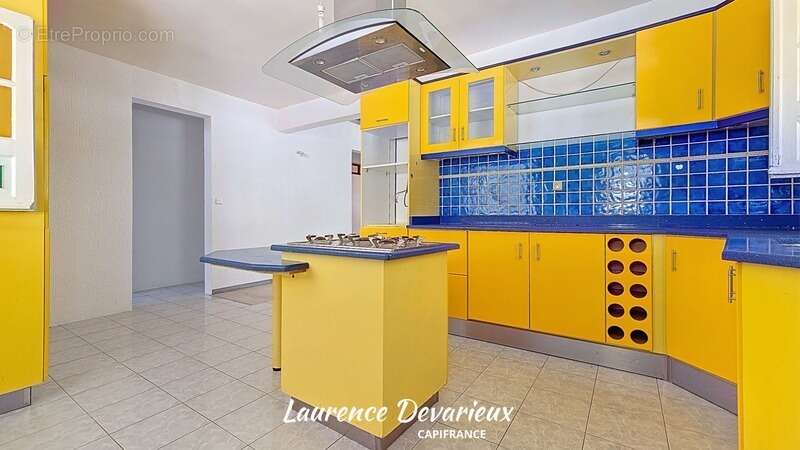 Maison à CAPESTERRE-BELLE-EAU