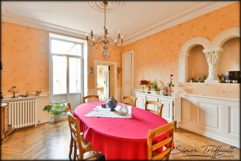 Maison à BONNETABLE