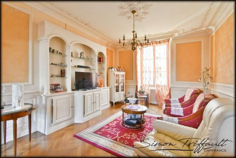 Maison à BONNETABLE