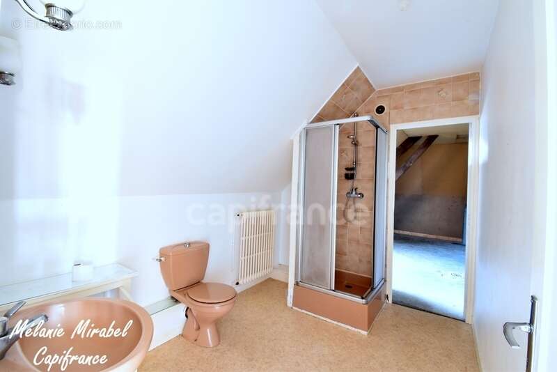 Maison à MARCILLY-LA-CAMPAGNE