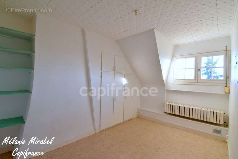 Maison à MARCILLY-LA-CAMPAGNE