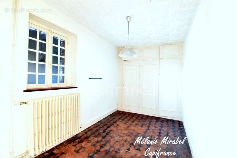 Maison à MARCILLY-LA-CAMPAGNE