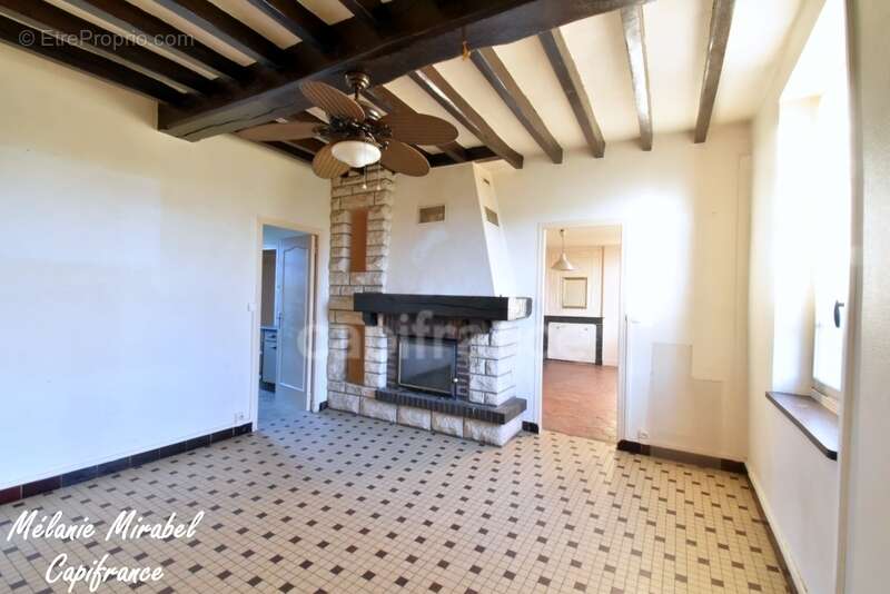 Maison à MARCILLY-LA-CAMPAGNE