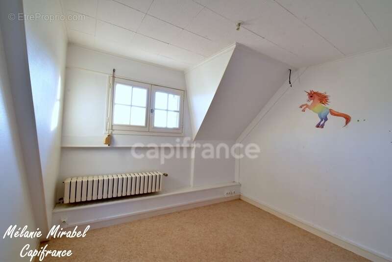 Maison à MARCILLY-LA-CAMPAGNE