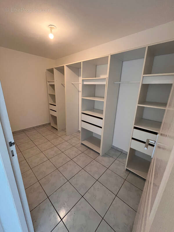 Appartement à SAINTE-SUZANNE