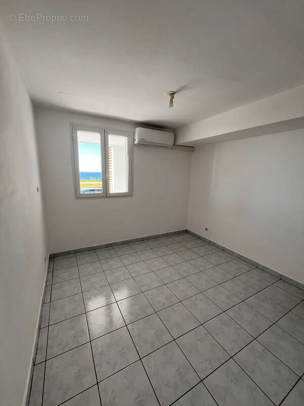 Appartement à SAINTE-SUZANNE