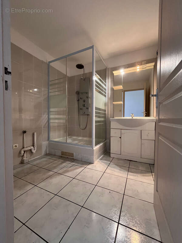 Appartement à SAINTE-SUZANNE