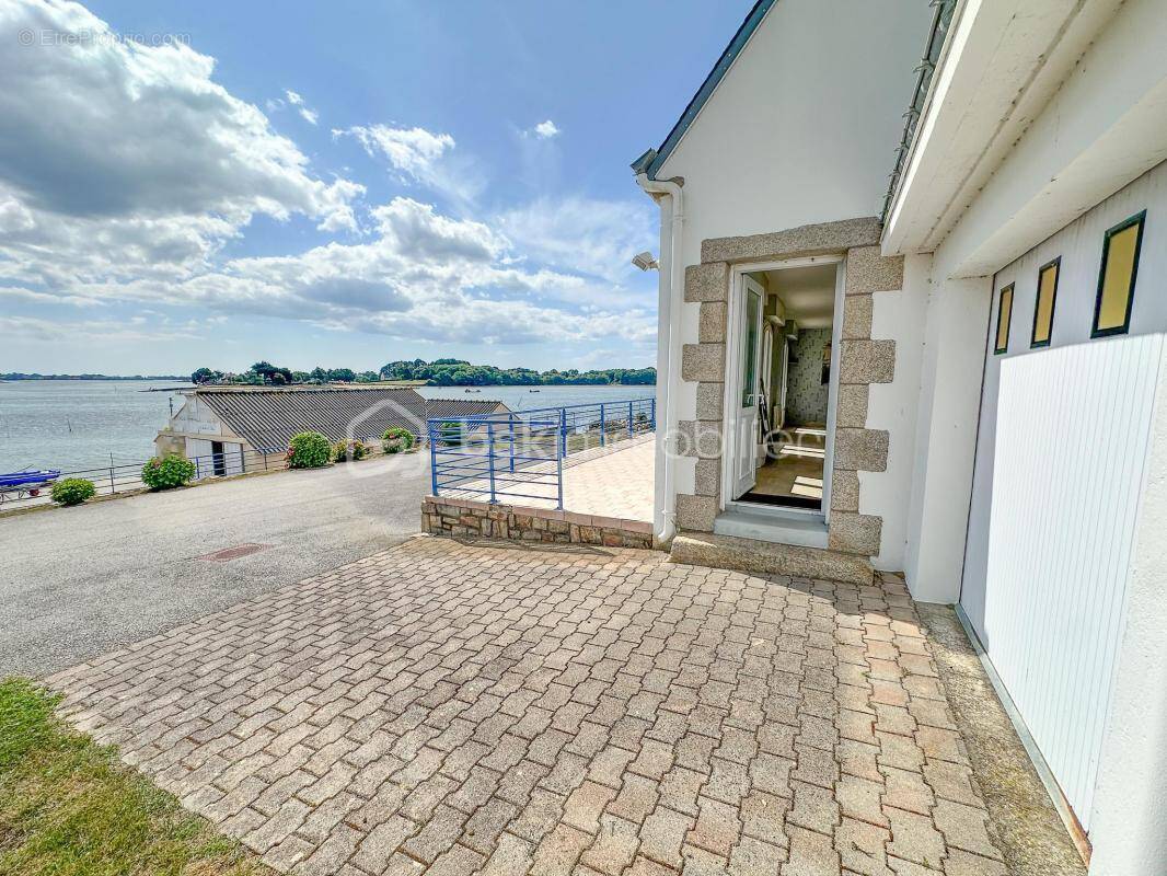 Maison à LOCOAL-MENDON