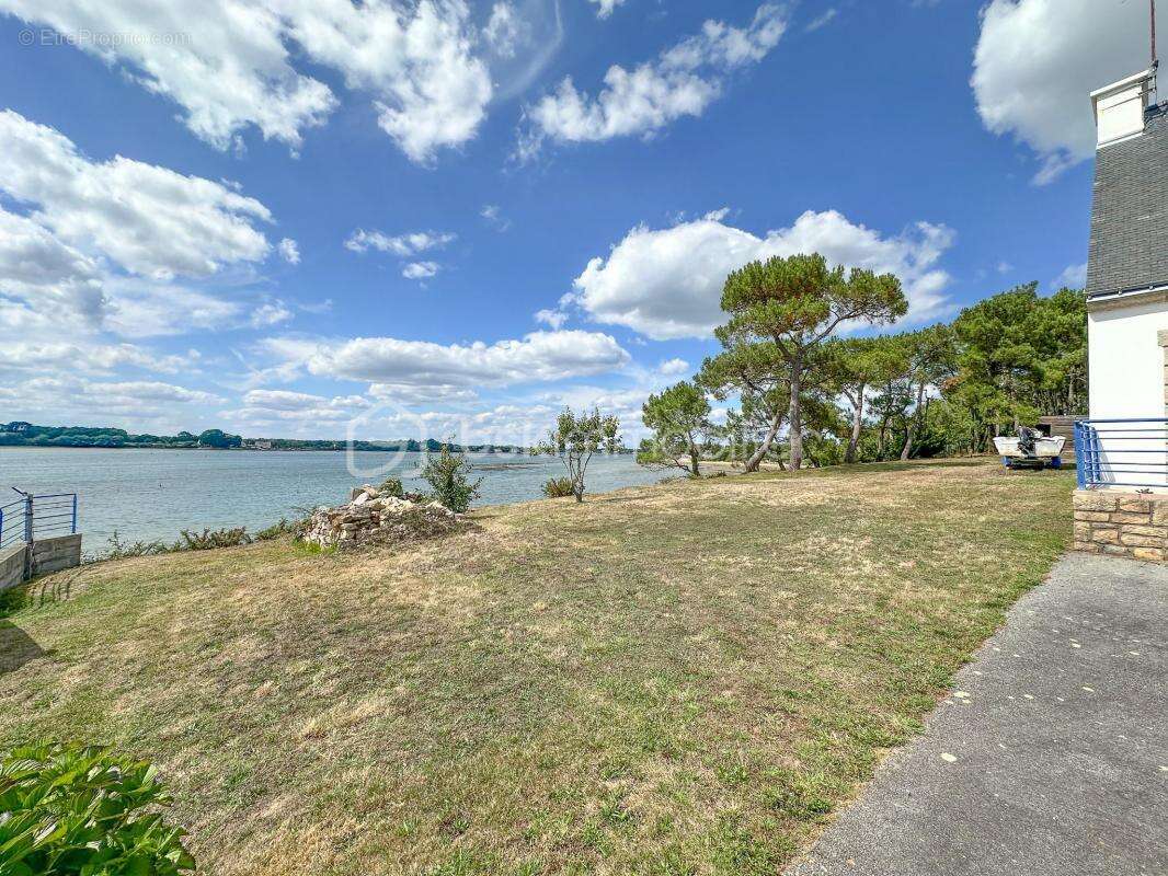 Maison à LOCOAL-MENDON