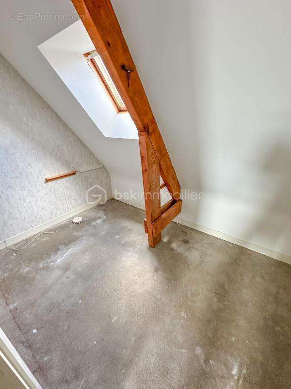 Maison à LOCOAL-MENDON