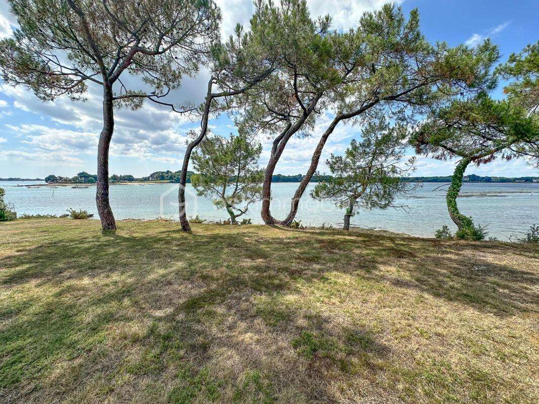 Maison à LOCOAL-MENDON