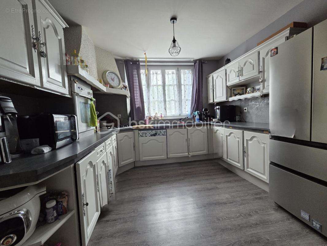 Maison à CHEF-BOUTONNE