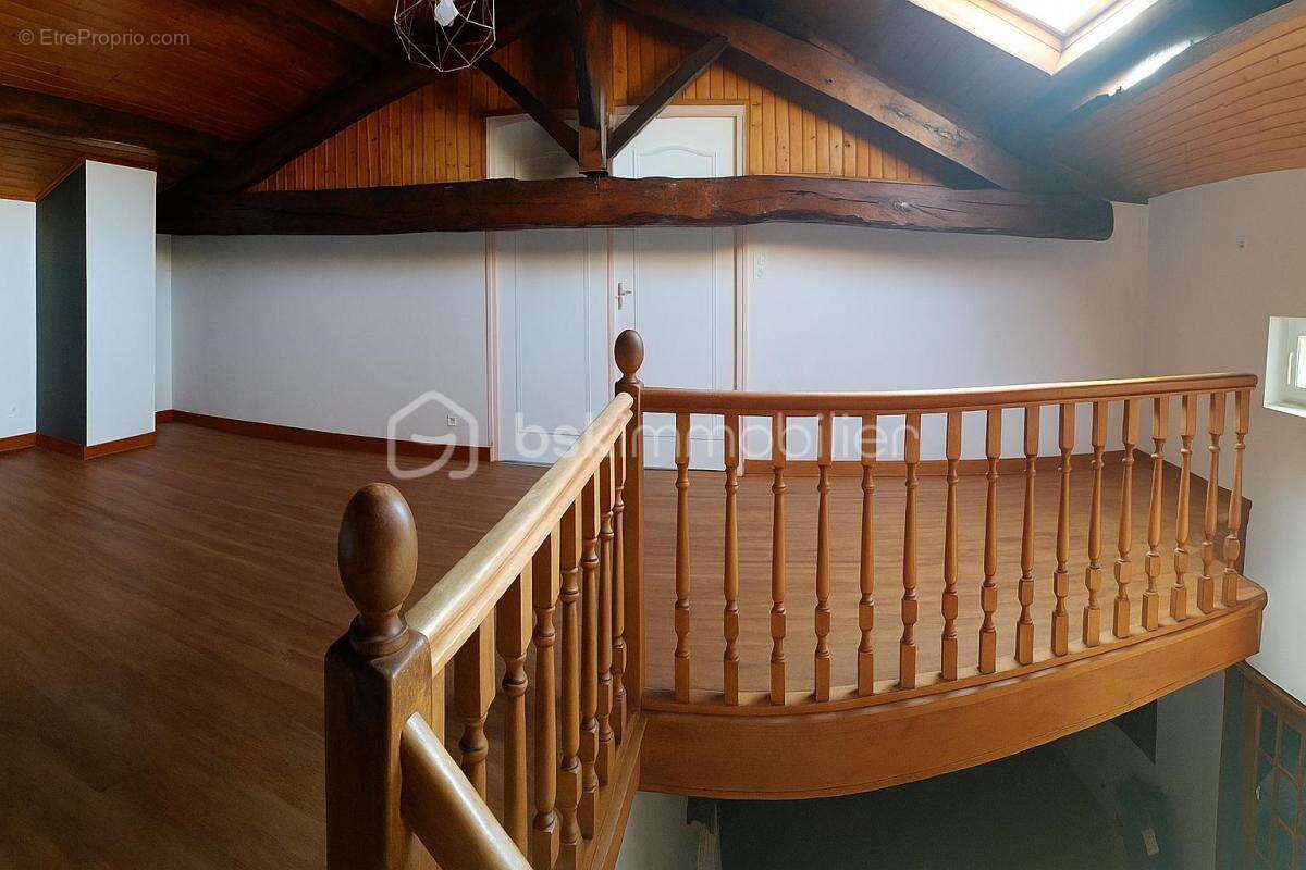 Maison à CHEF-BOUTONNE