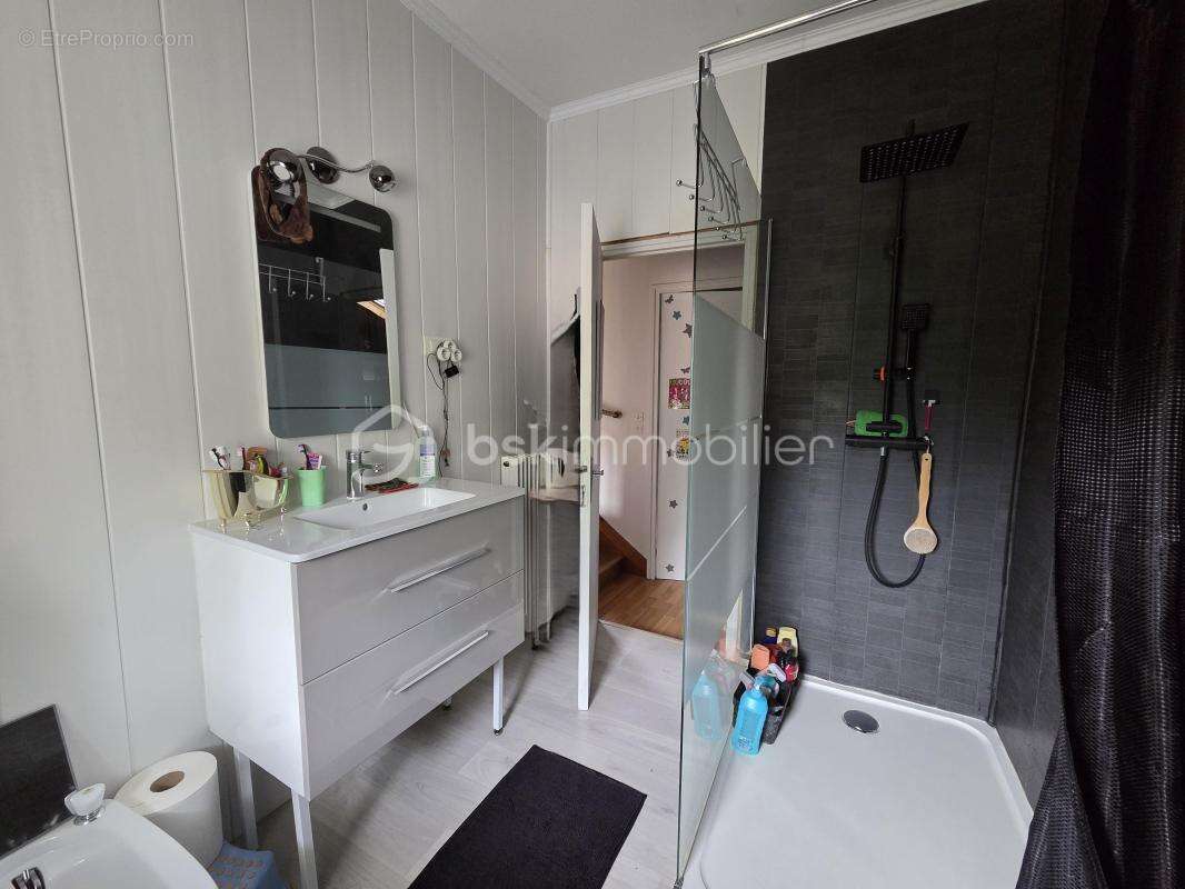 Maison à CHEF-BOUTONNE