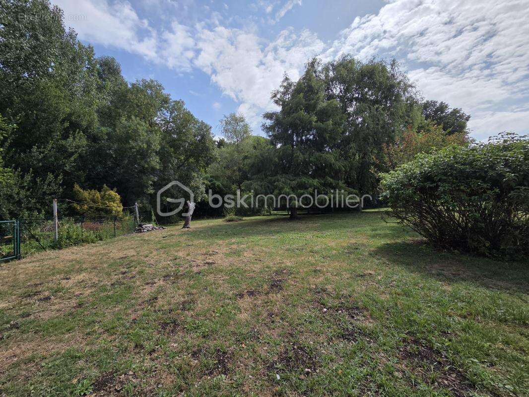 Maison à CHEF-BOUTONNE