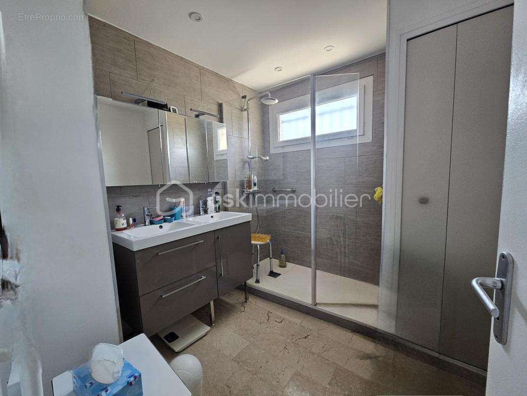 Appartement à MARSEILLE-12E