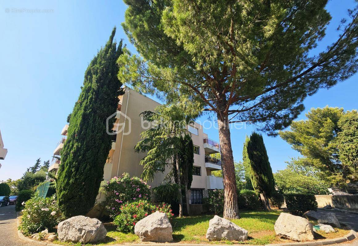 Appartement à MARSEILLE-12E