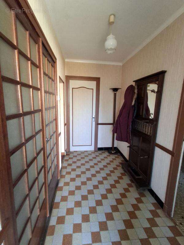 Maison à MOUZEUIL-SAINT-MARTIN