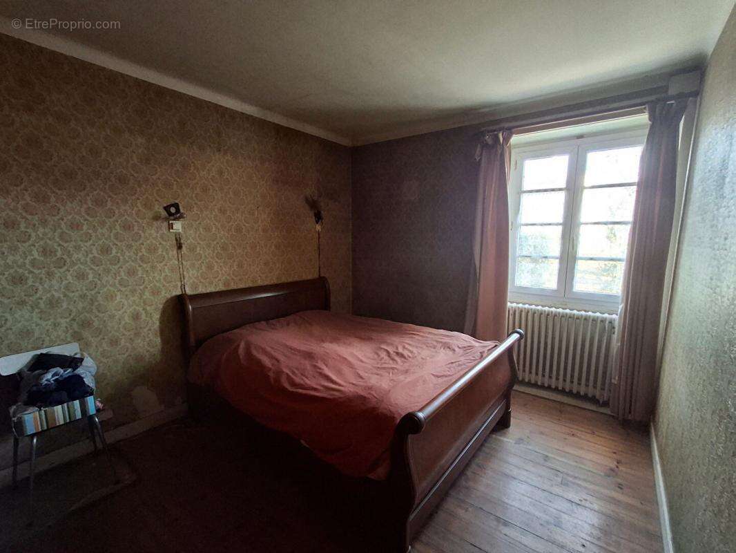 Maison à MOUZEUIL-SAINT-MARTIN