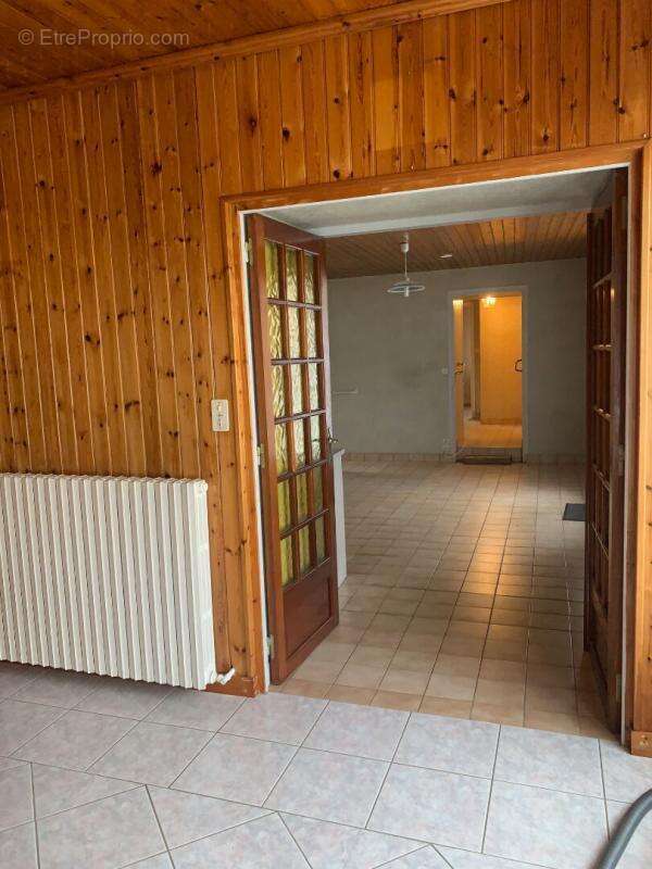 Maison à MOUZEUIL-SAINT-MARTIN