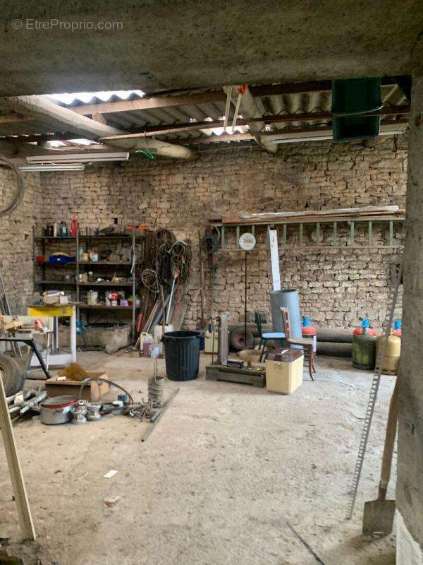 Maison à MOUZEUIL-SAINT-MARTIN