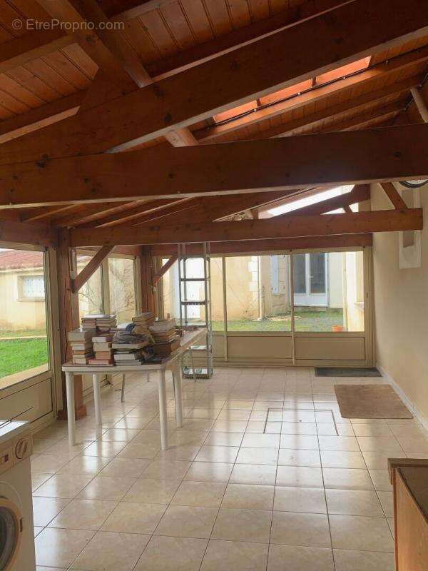 Maison à MOUZEUIL-SAINT-MARTIN