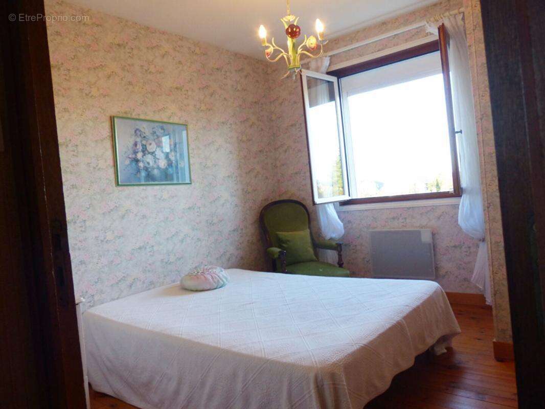 Maison à SOLIGNAC-SUR-LOIRE