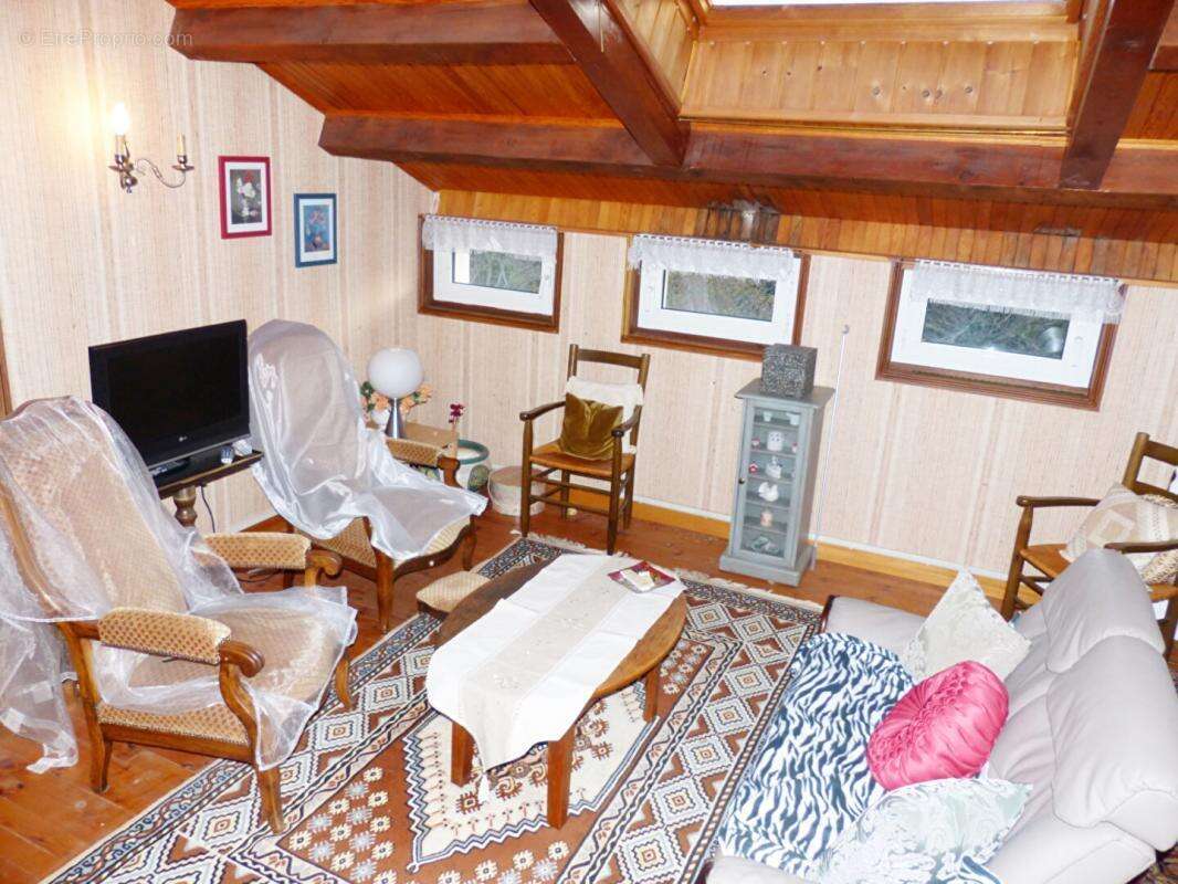 Maison à SOLIGNAC-SUR-LOIRE