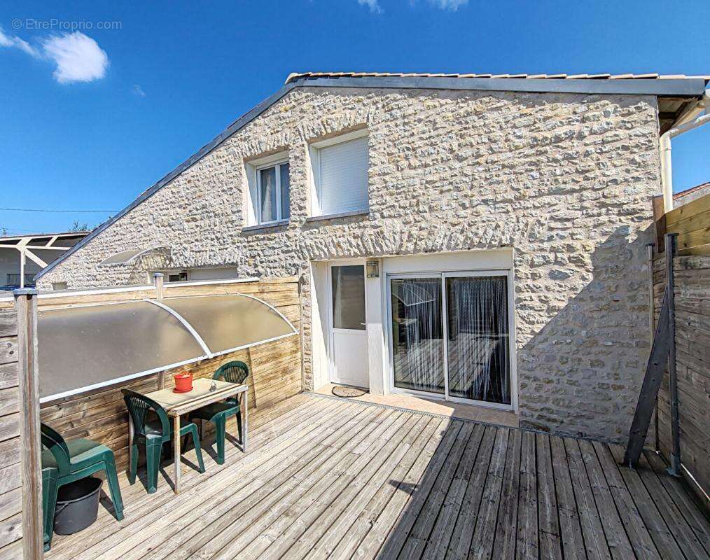 Maison à NUAILLE-D&#039;AUNIS