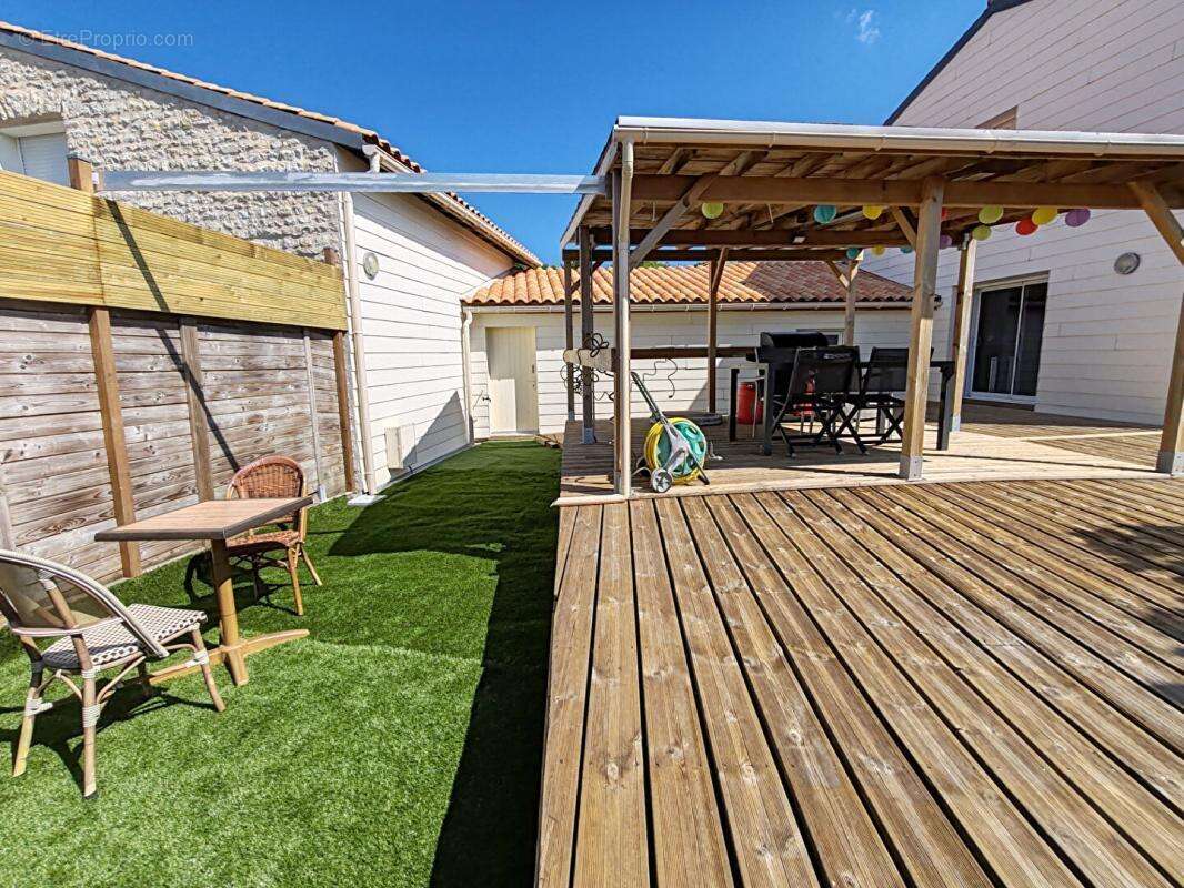 Maison à NUAILLE-D&#039;AUNIS