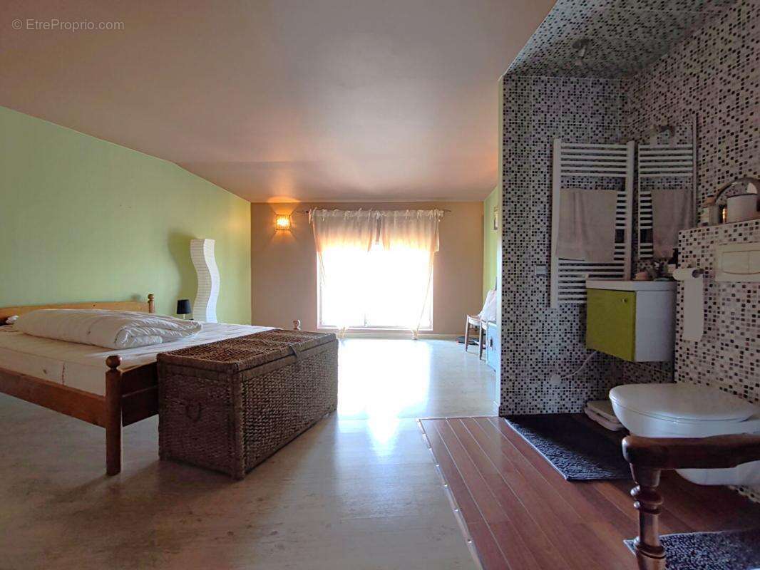 Maison à NUAILLE-D&#039;AUNIS